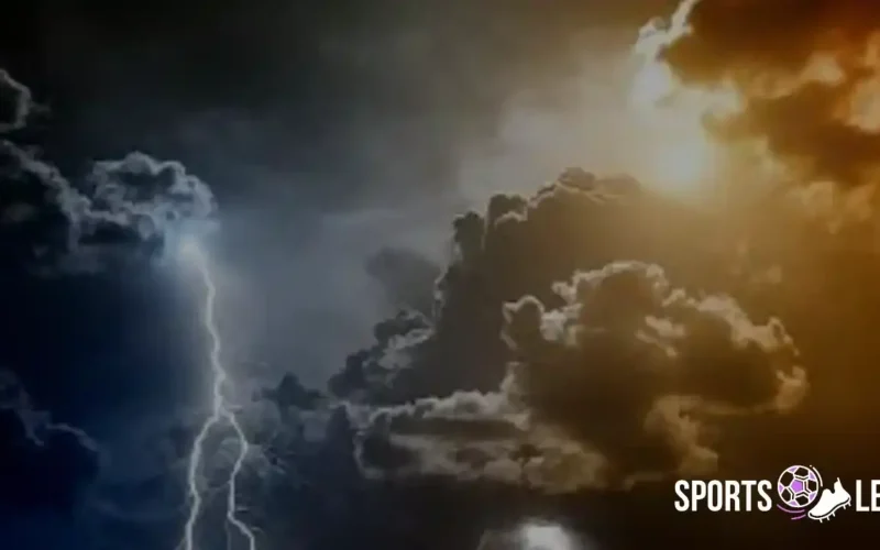 تحذيرات مهمة.. أمطار غزيرة وسيول وصواعق تضرب 9 مناطق سعودية حتى نهاية 2025